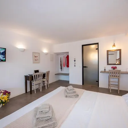 Myrsini's Double Pack Ferienhaus Merchia Beach